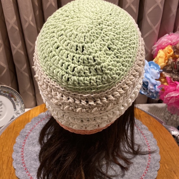 Handmade Crochet Hat/Beanie - M/L - Pretty Colors! - Picture 3 of 9